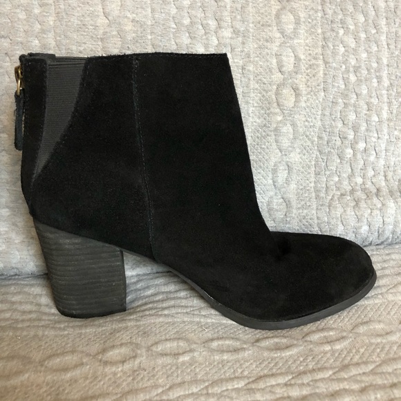 Urban Outfitters black suede booties - Picture 3 of 13